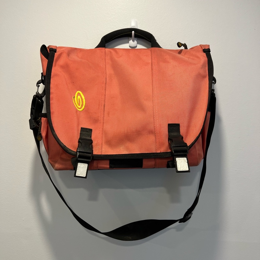 Timbuk2 Messenger bag, backpack, computer bag - coral bag